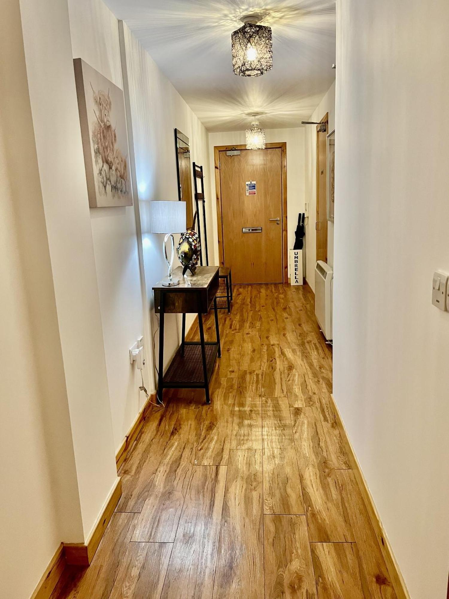 La Scala Inverness City Apartment Номер фото